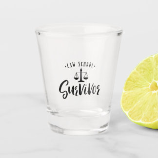 Law School Survivor-Afstuderen Gift Shot Glass Glas