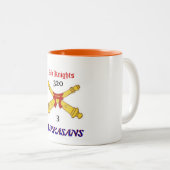 le 3ème 320th rouge d'artillerie adoube la tasse (Devant droit)