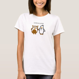 Le "AMOUR EST T-shirt d'AMOUR" (les femmes)