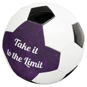 Le ballon de football limite