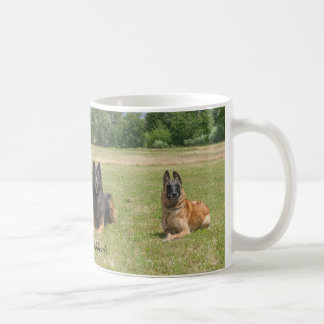 Le Belge Shepherds la tasse de café