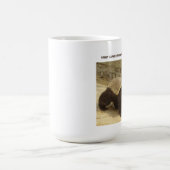 Le blaireau de miel entend la tasse de voix (Centre)