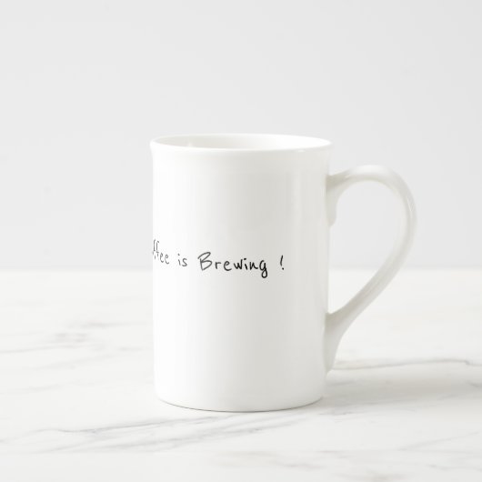 Le café est en train de brasser de la Mug (Droite)
