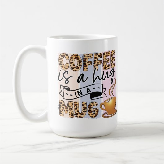 Le Café Est Un Accrochage Dans Une Mug (Gauche)