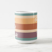 Le café est un câlin dans une Mug Moderne Couleurs (Centre)