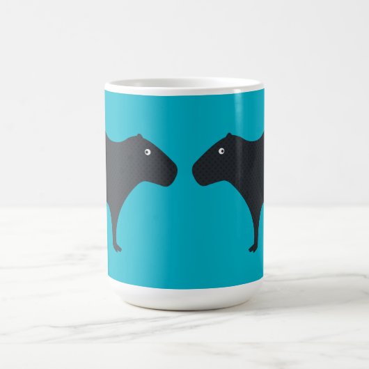 Le Capybara observe la tasse (Centre)