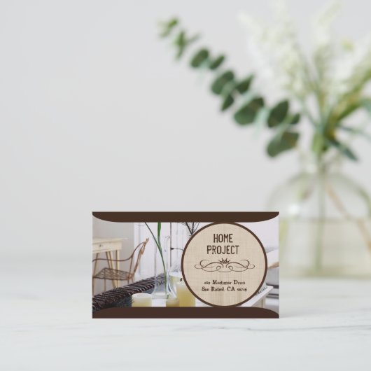 Le Carte de visite du projet domestique d'Izzy (Debout devant)