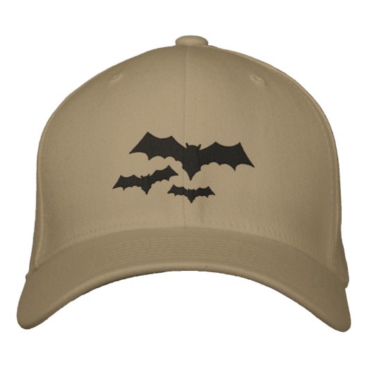 LE CASQUETTE DE BATS HOMME EMBROIDÉE (Devant)