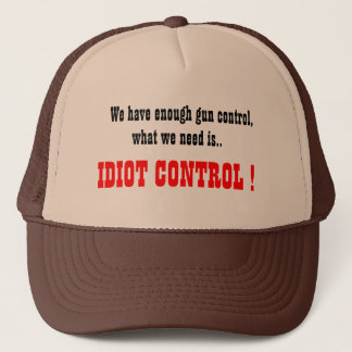 Le casquette du camionneur de contrôle d'idiot