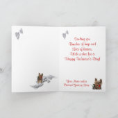 Le chiot femelle de Yorkie soit ma carte de (Intérieur)