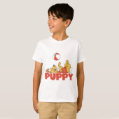Le chiot joue des T-shirts et des cadeaux (Devant entier)