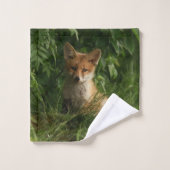 Le chou renard dans une forêt verte (Gant de toilette)