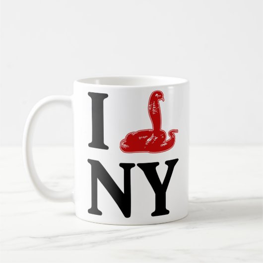 Le cobra égyptien échappe à la tasse de Bronx (Gauche)