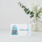 Le code de QR me suivent modèle de carte de visite (Debout devant)