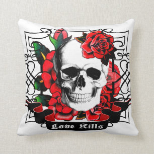 le crâne floral, tatouage a inspiré le coussin d