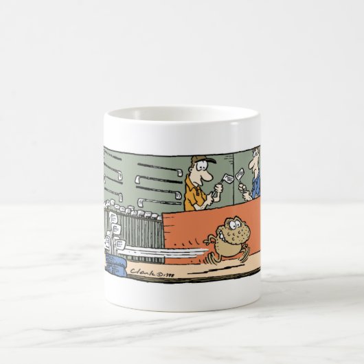 Le crapaud de marais ose la tasse de golf (Centre)