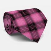 Le cravate de Fuschia des hommes noirs de plaid (Roulé)