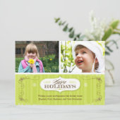 Le cru barre la carte de vacances (Debout devant)