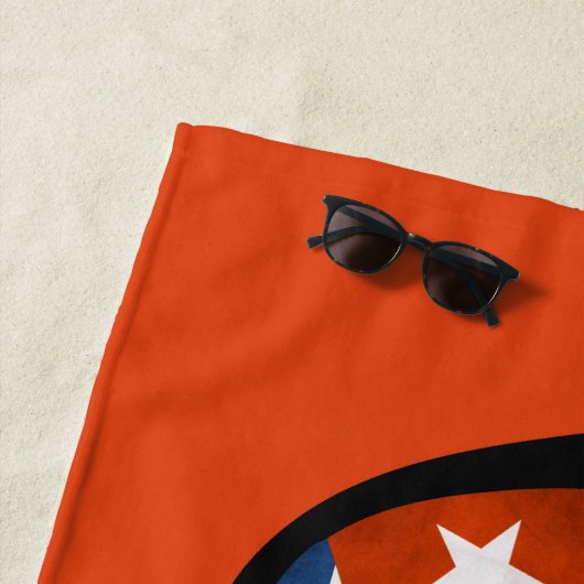 Le CUBA ombrage la serviette de plage faite sur (En situation)