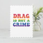 Le Drag N'Est Pas Une Carte De Voeux Plat Crime (Debout devant)