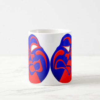 Le drame masque la tasse de café