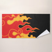 Le feu. Langues flammes sur un arrière - plan noir (Serviette de bain)