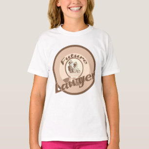 Le futur avocat badine le T-shirt de profession