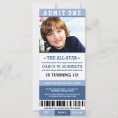 Le garçon bleu folâtre des invitations de fête (Devant)