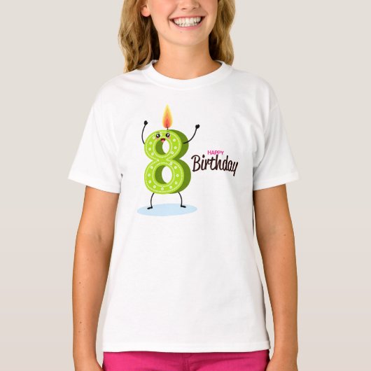 Le grand numéro vert 8 avec un joyeux T-shirt d'an (Devant)