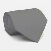 Le jaune pointille la cravate (Roulé)