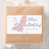 Le joyeux papillon Étiquette de bouteille d'eau d' (En situation)