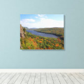 Le lac dans la toile des nuages (Insitu (Plancher de Bois))