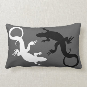 Le lézard repose le décor de lézard de coussins