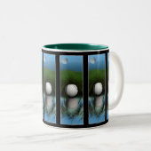 "LE LIEU DE CACHAGE" Amusante Mug de Golfeur (Devant droit)