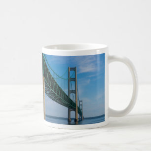 Le long de Mackinac Bridge Café Mug