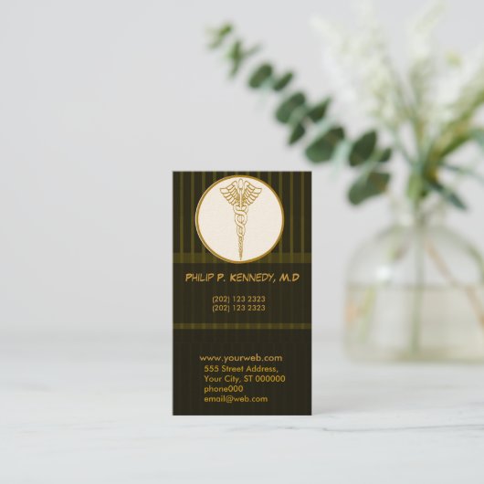 Le médecin rendez-vous modèle la médecine (Debout devant)