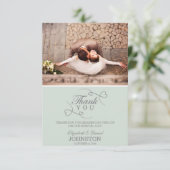 Le Merci carde | épousant (Debout devant)