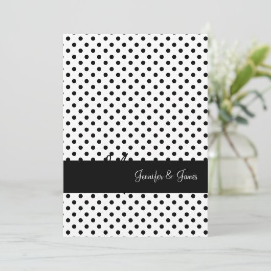 Le monogramme appelle les invitations blanches noi (Debout devant)