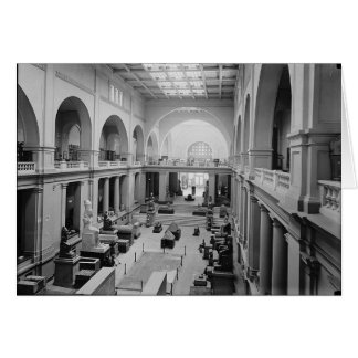 Le Musée égyptien (intérieur) vers 1934