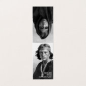 Le Natif américain étudie le carte de visite (Extérieur déplié)