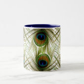 Le paon fait varier le pas de la tasse (Centre)