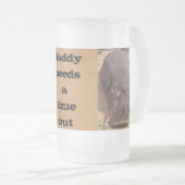 Le papa a besoin des tasses de bière drôles (Devant droit)