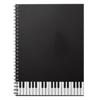 Le piano verrouille le carnet de notes à spirale