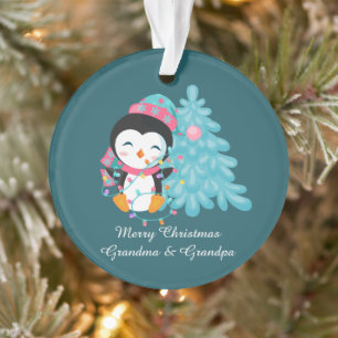 Le pingouin de Noël Les grands-parents ajoutent u
