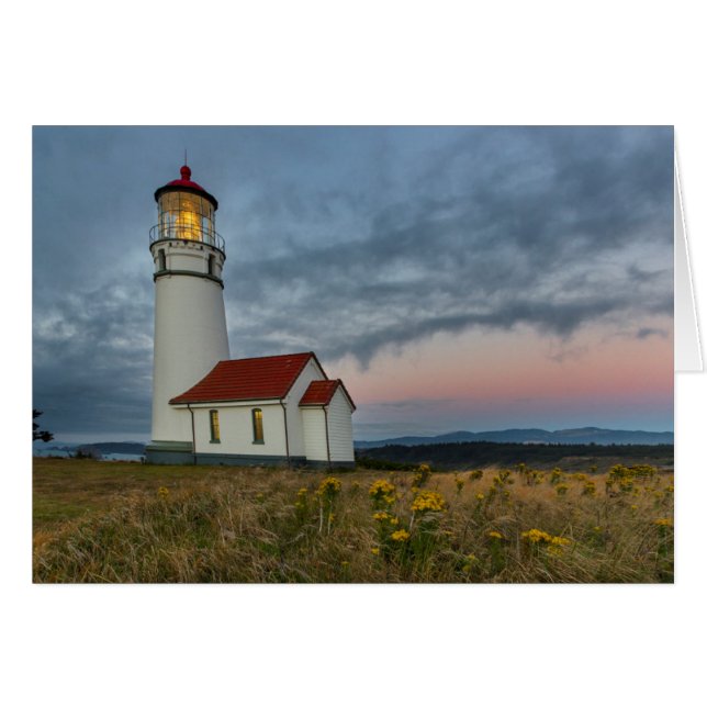 le plus ancien phare de l'Oregon au cap Blanco Sta (Devant horizontal)