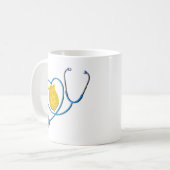 Le policier fier d'infirmière couple la tasse de (Devant gauche)