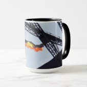 Le port de Sydney pont la tasse drapeau autochtone (Devant droit)