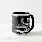 Le porte-avions Nimitz Mug (Devant droit)