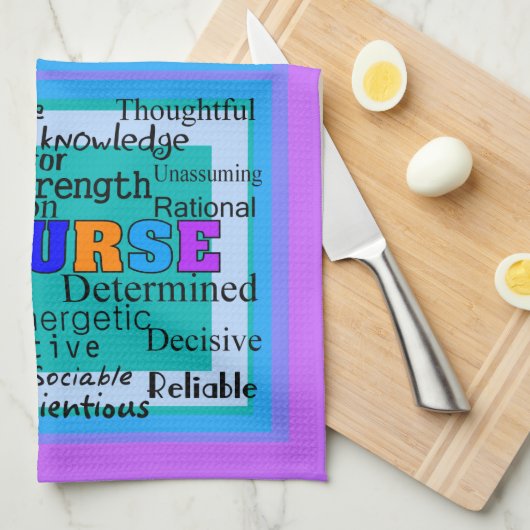 Le positif d'infirmière exprime la serviette de (Quart Plié)