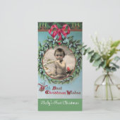 LE PREMIER MODÈLE PHOTO DE LA COURONNE DE NOËL DE  (Debout devant)